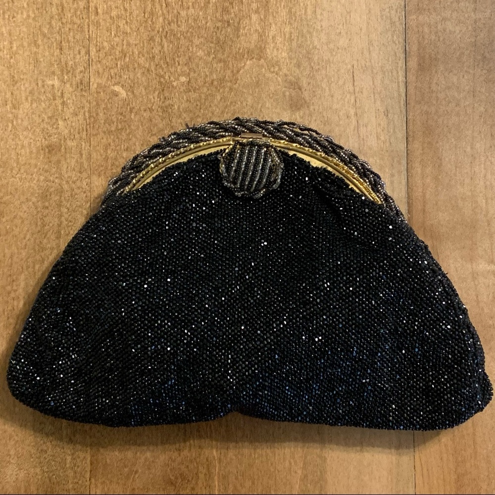 60s Vtg Hand Beaded Oyster Clutch